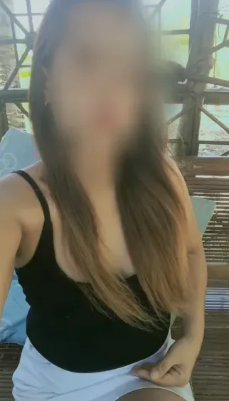 Anja, 32