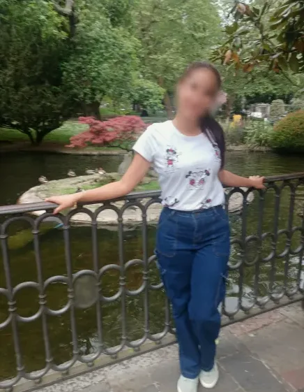 Aylin, 22
