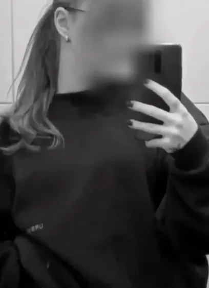 Esra, 19