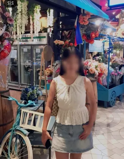Nadine, 20