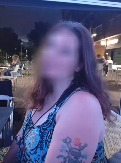 Nadja, 34
