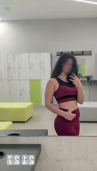 Özlem, 28