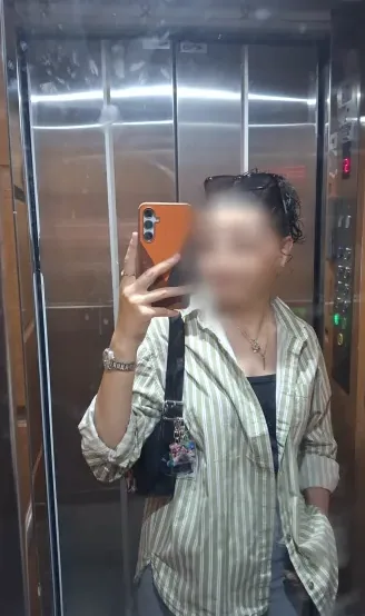 Sina, 21